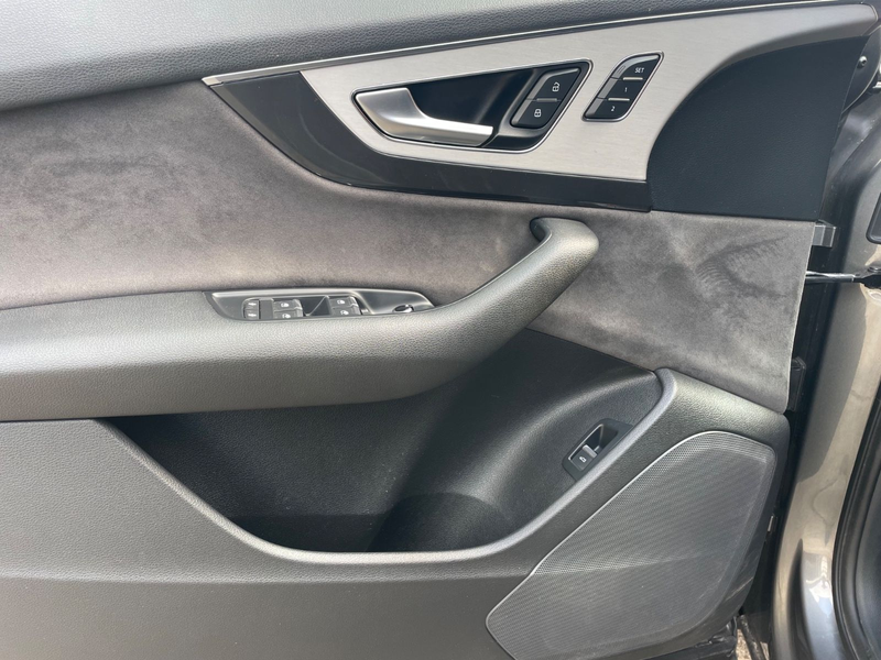 Audi Q7 3.0 TDI ultra quattro S line Sport/Plus — photo 10