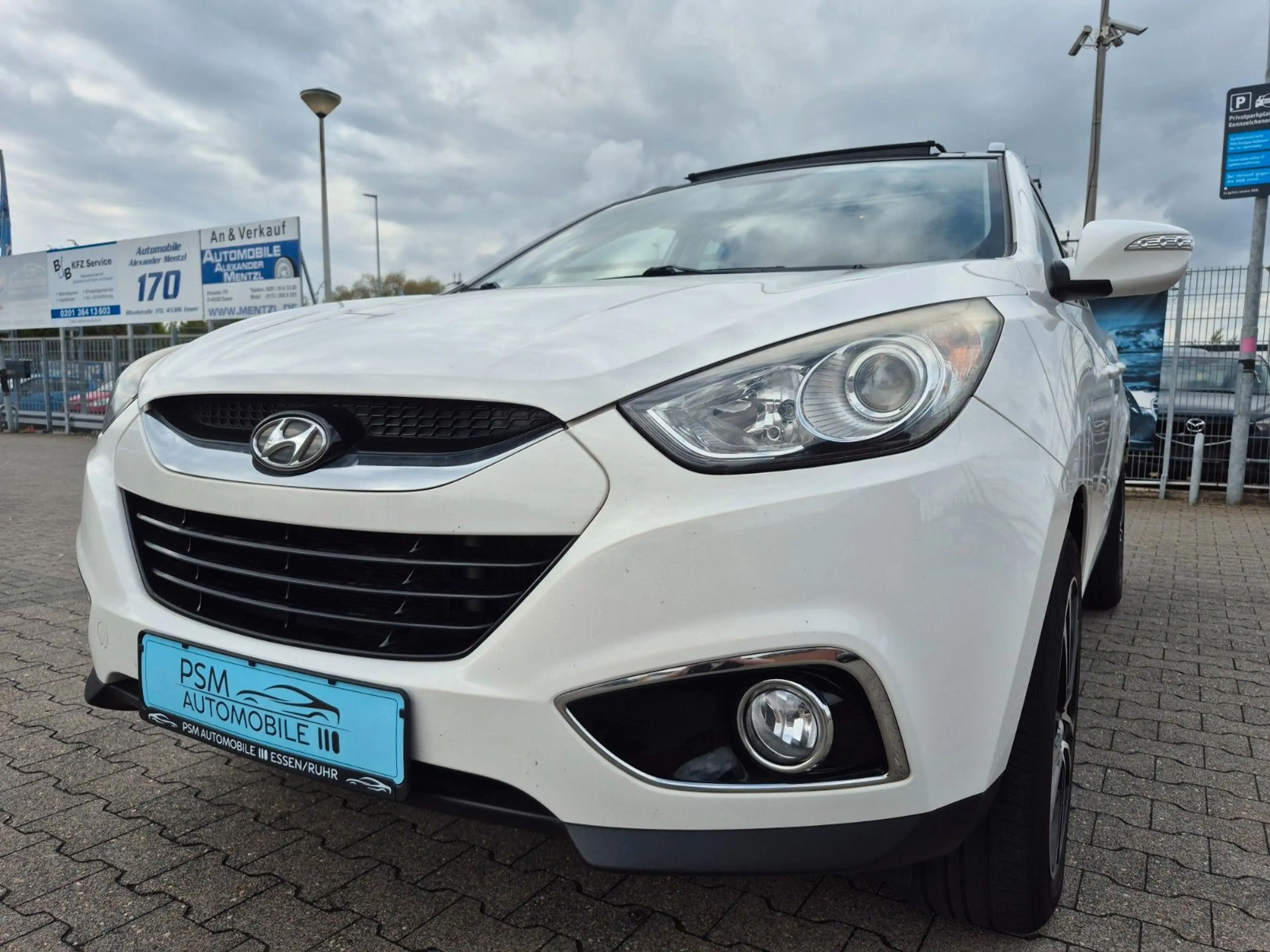 Hyundai iX35 Style AWD Panoramadach Klimaautomatik