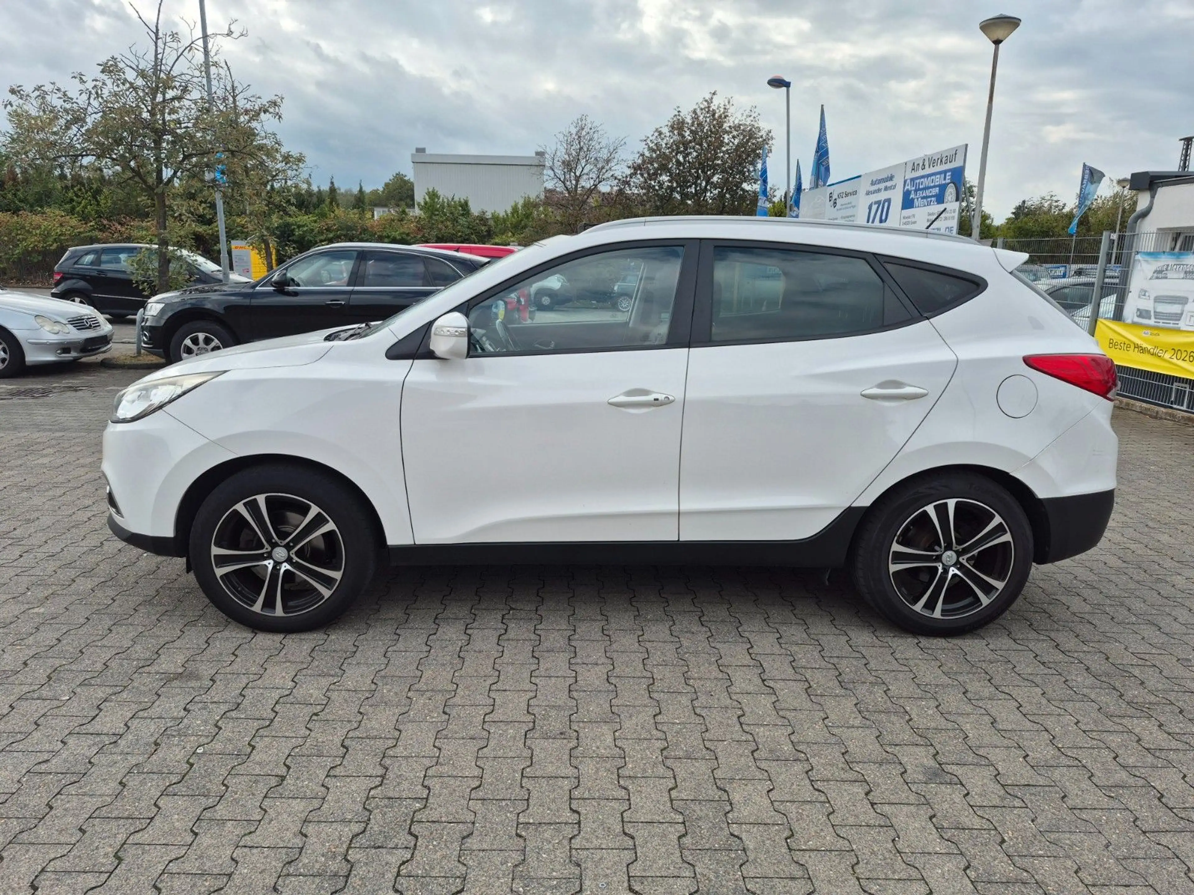 Hyundai iX35 Style AWD Panoramadach Klimaautomatik — photo 4