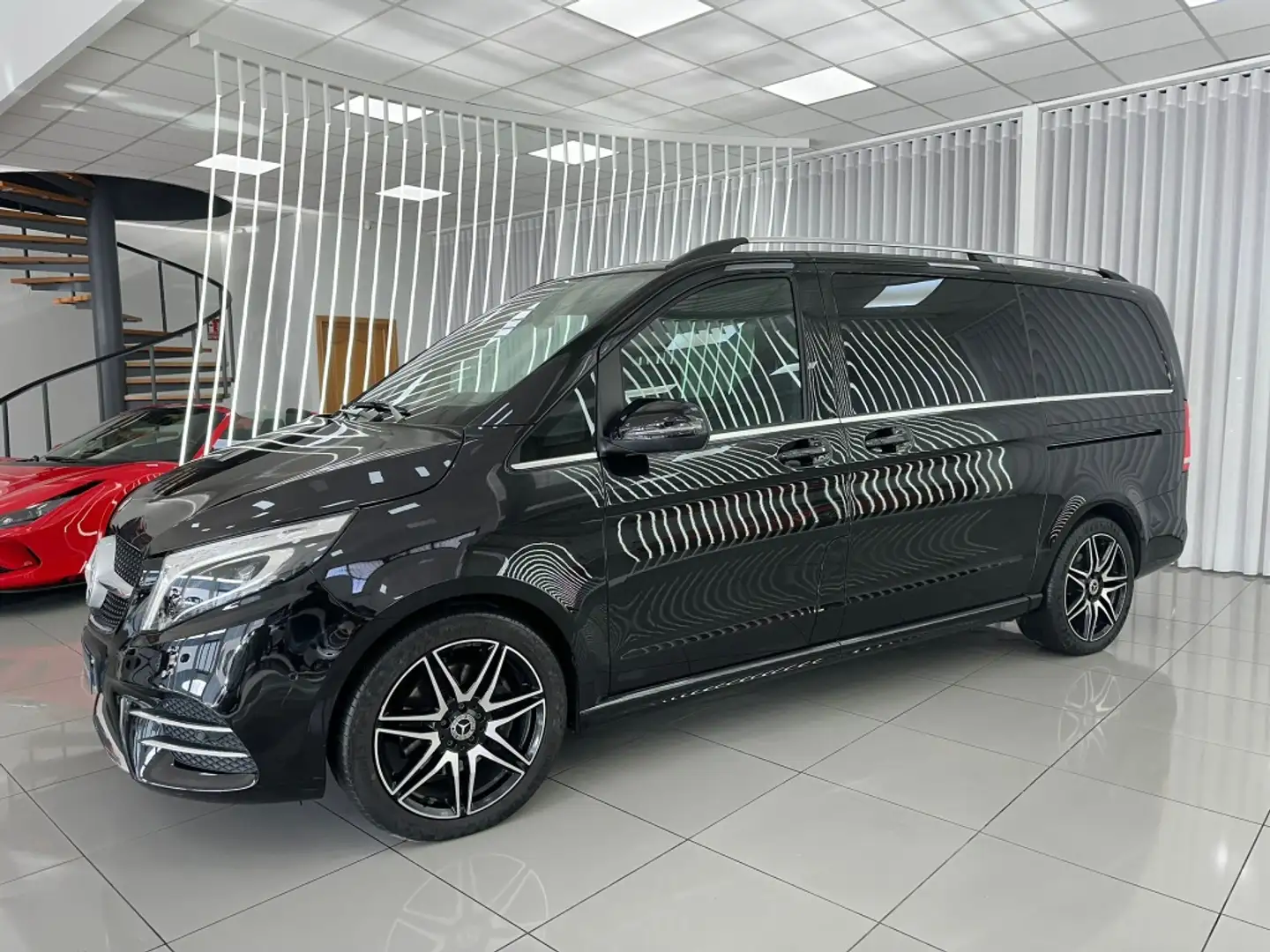 Mercedes-Benz V 250d Largo Avantgarde Negru - 2