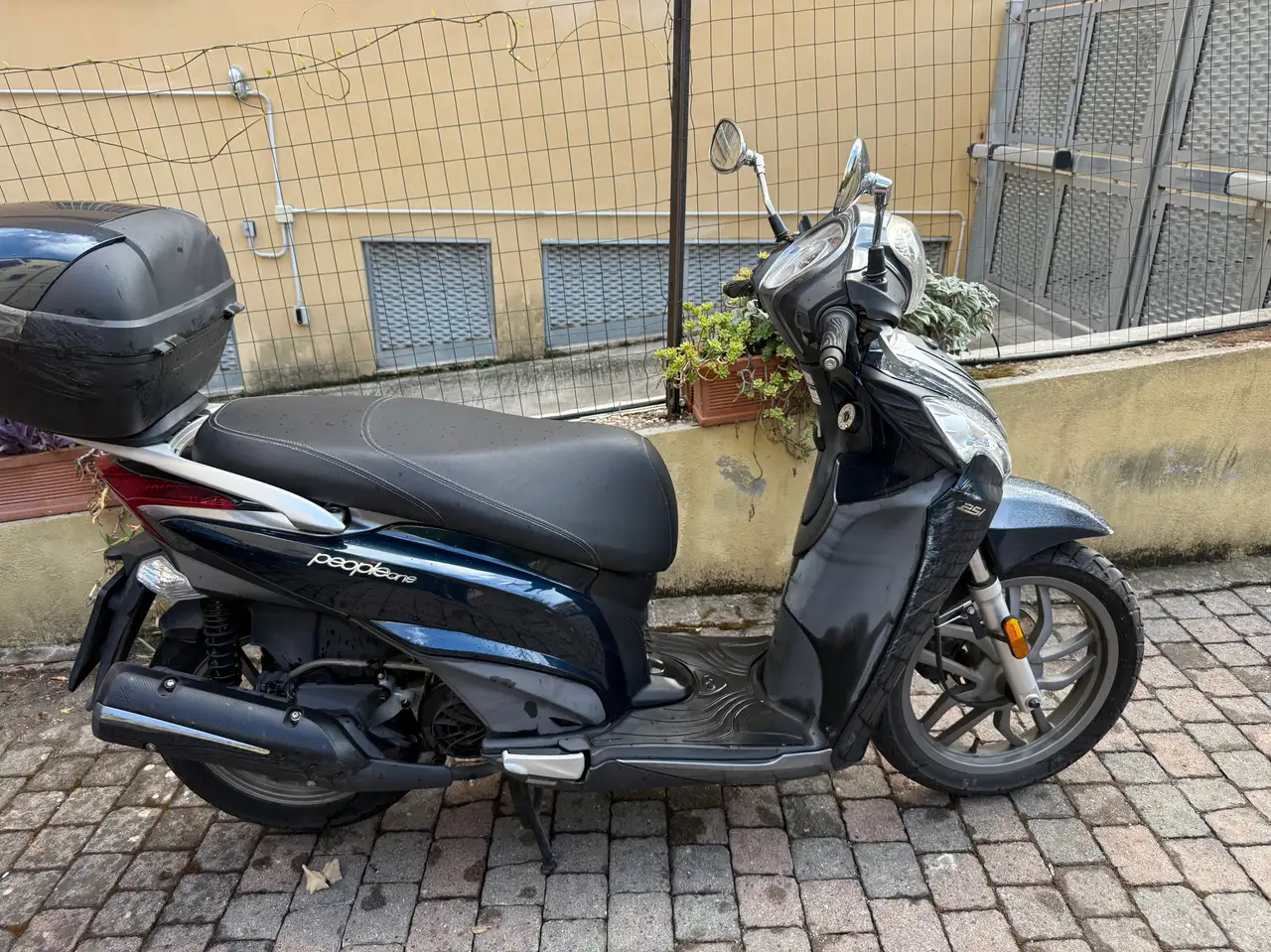 Kymco People One