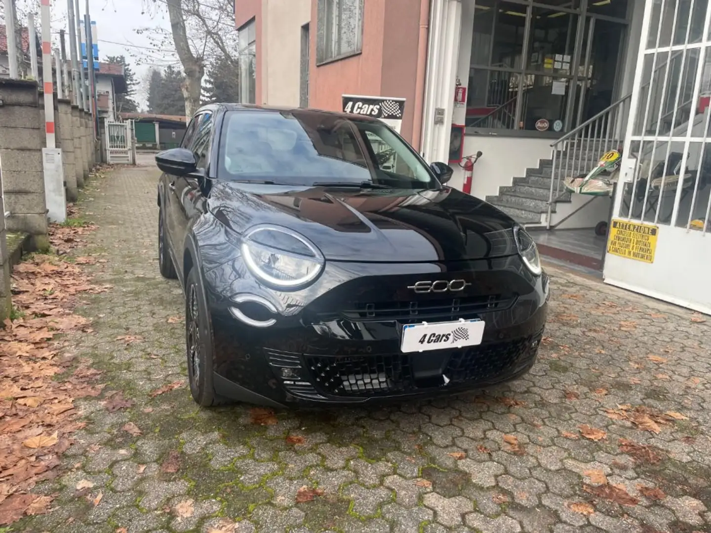 Fiat 600 Hybrid 110 CV DCT MHEV La Prima Schwarz - 1