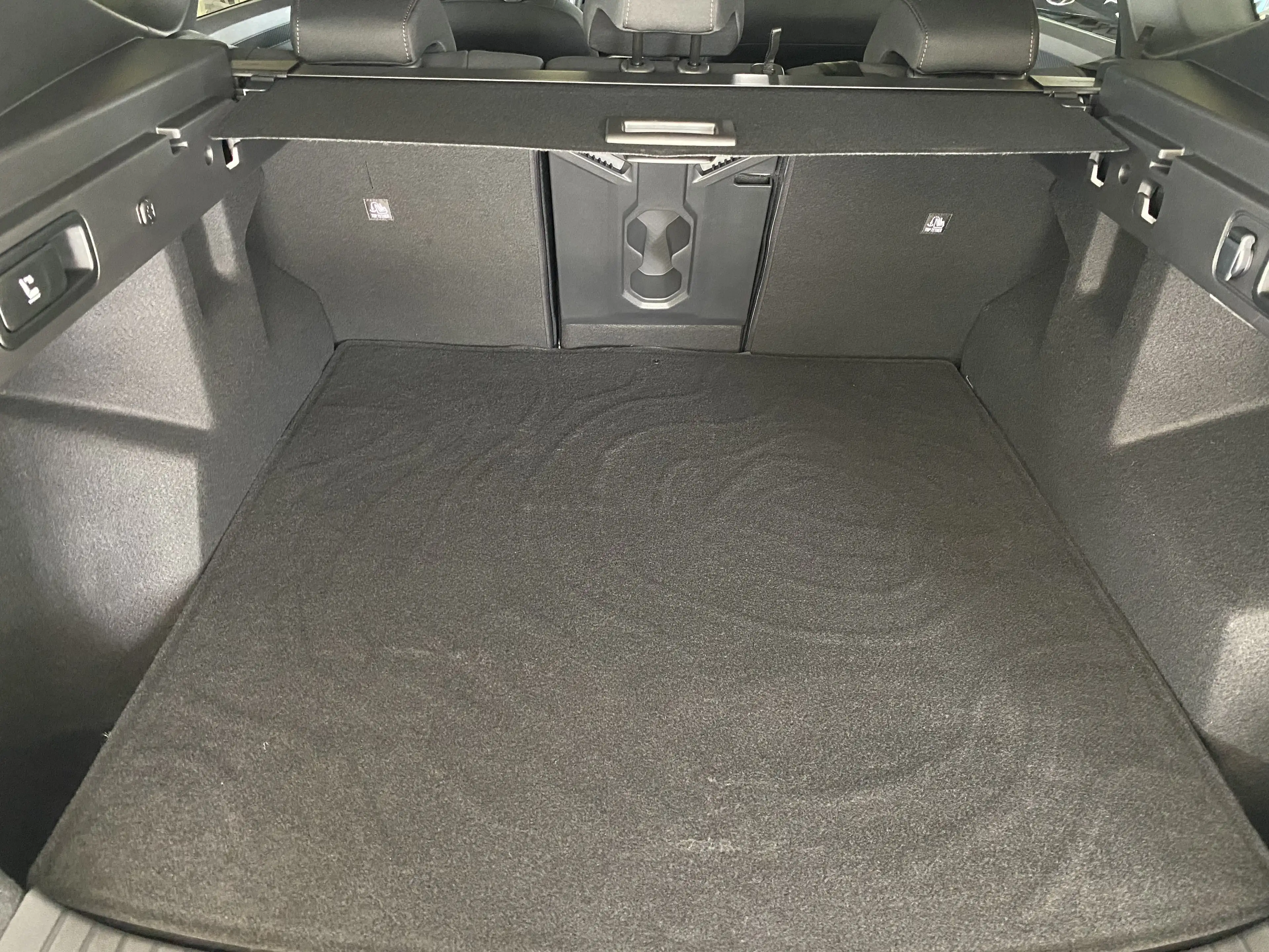 Dacia Bigster Hybrid-G 150 Extreme 4x4 — photo 9