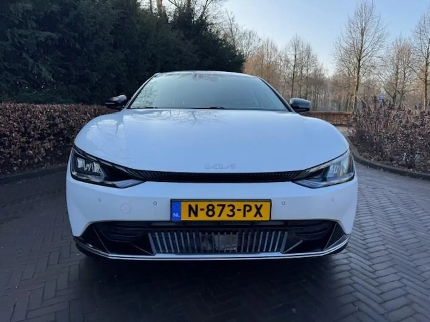 Kia EV6 PLUS 77.4KWH SOH 100%/LEER/NAV/ACARPLAY/FABRIEKSGA Weiß - 2