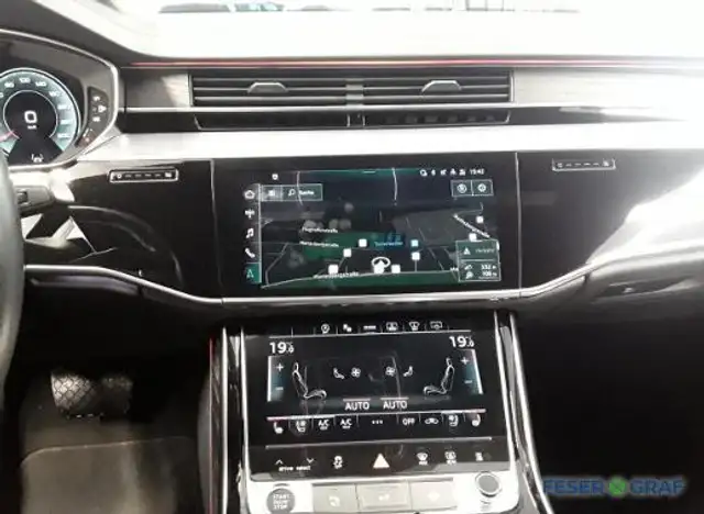 Audi A8 view 8
