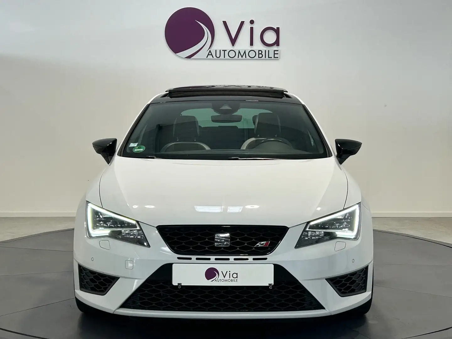 SEAT Leon 2.0 TSI 290 Cupra, Toit ouvrant, sieges chauffants Blanc - 2