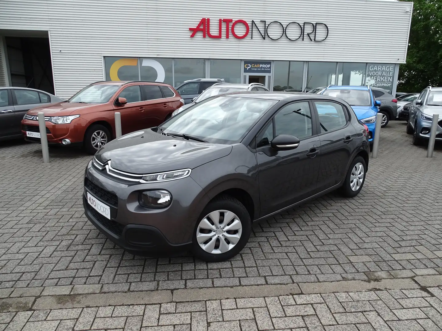 Citroen C3 1.2i PureTech Feel S Gris - 1