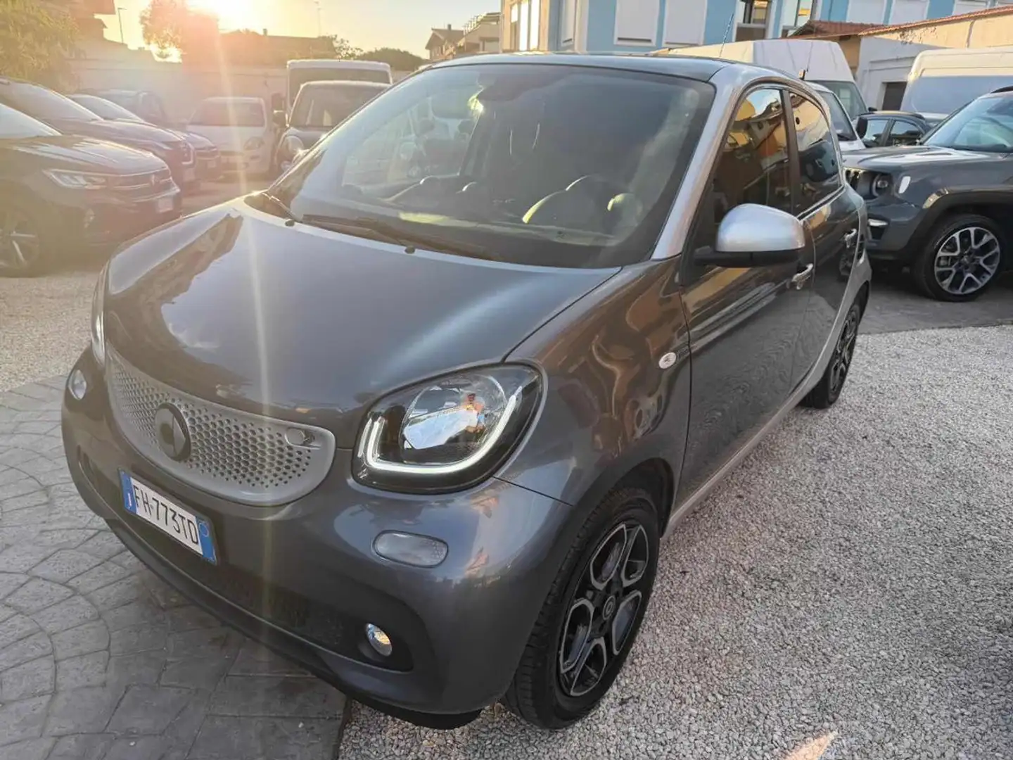 smart forFour 70 1.0 twinamic Prime automatica no obbligo di fin Grau - 1