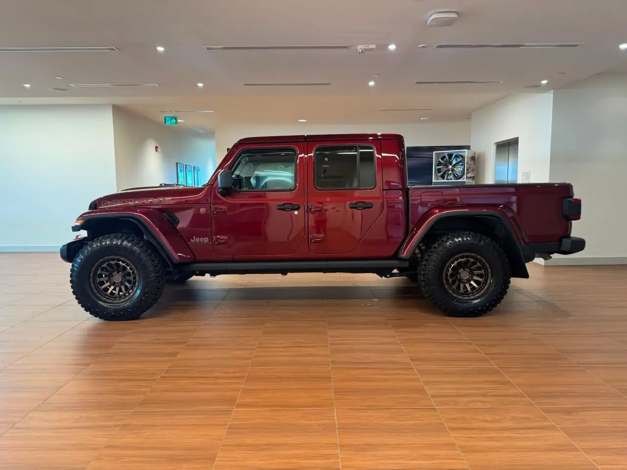 Jeep Gladiator снимка Jeep Gladiator