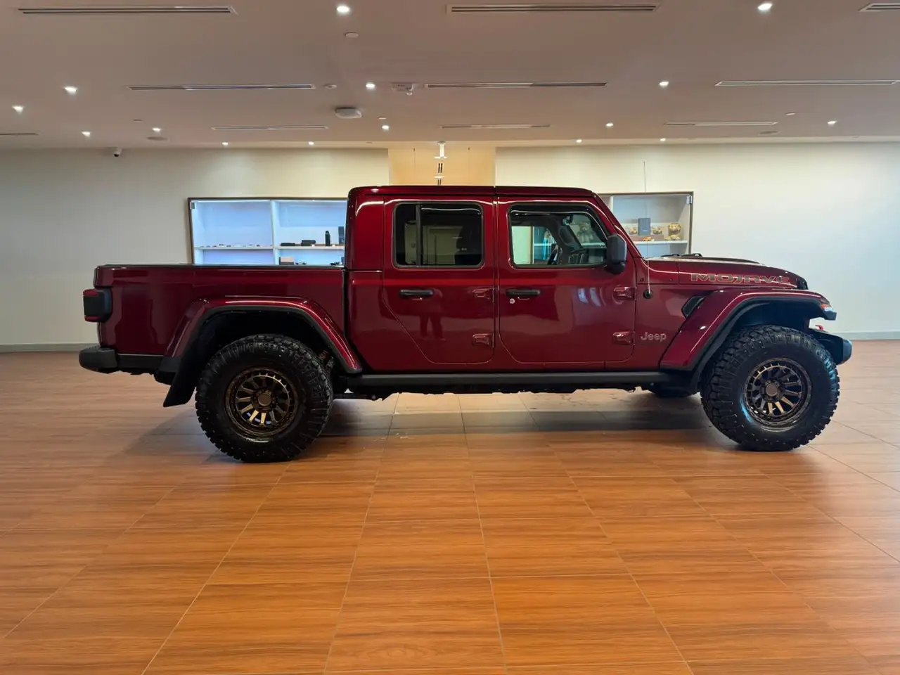 Jeep Gladiator снимка Jeep Gladiator