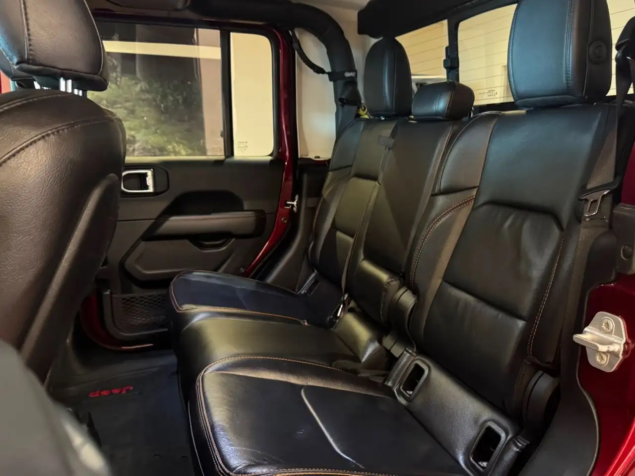 Jeep Gladiator снимка Jeep Gladiator
