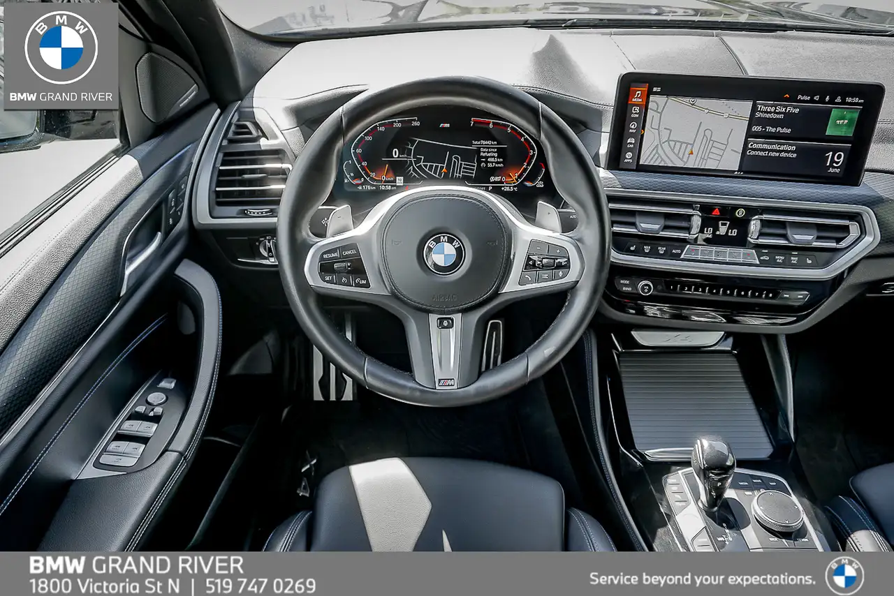 BMW X4 photo BMW X4