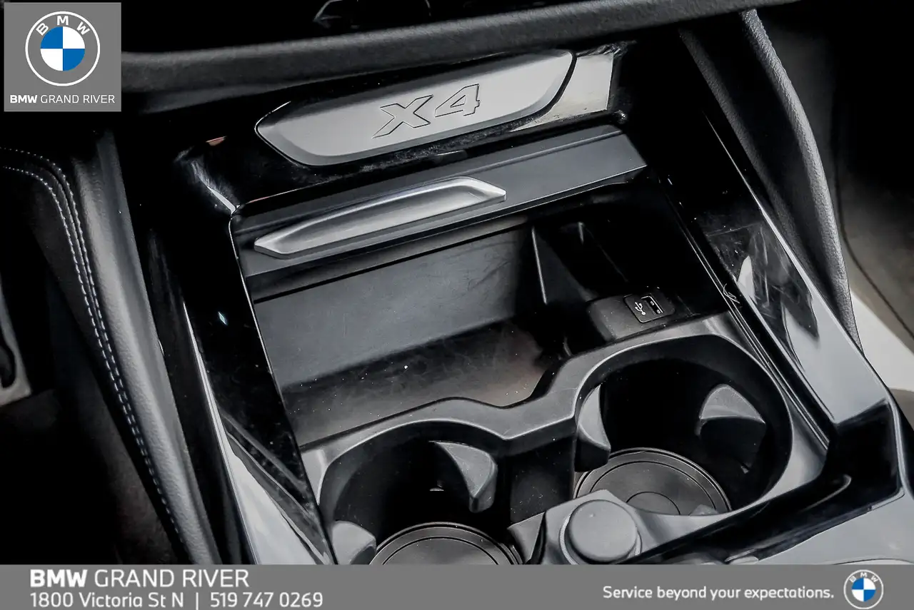 BMW X4 photo BMW X4
