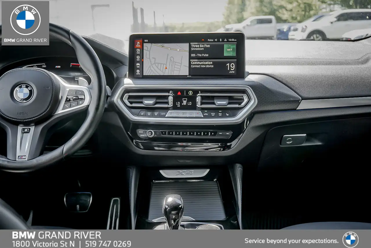 BMW X4 photo BMW X4