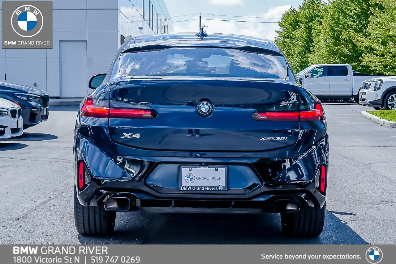 BMW X4 photo BMW X4