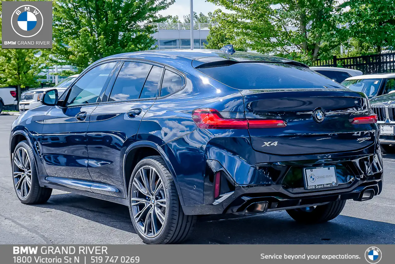 BMW X4 photo BMW X4