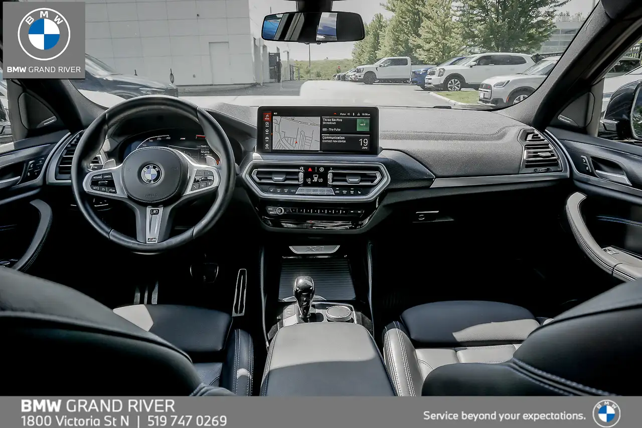 BMW X4 photo BMW X4