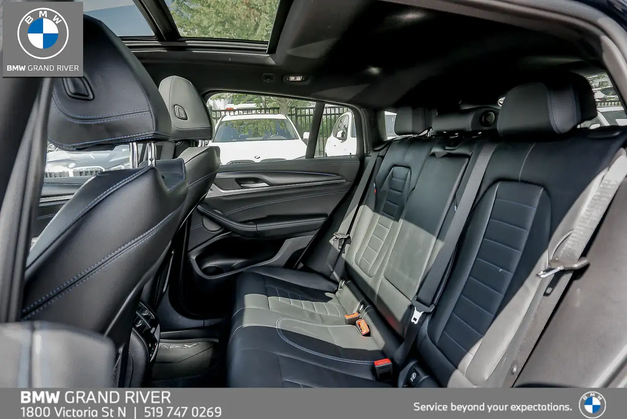 BMW X4 photo BMW X4