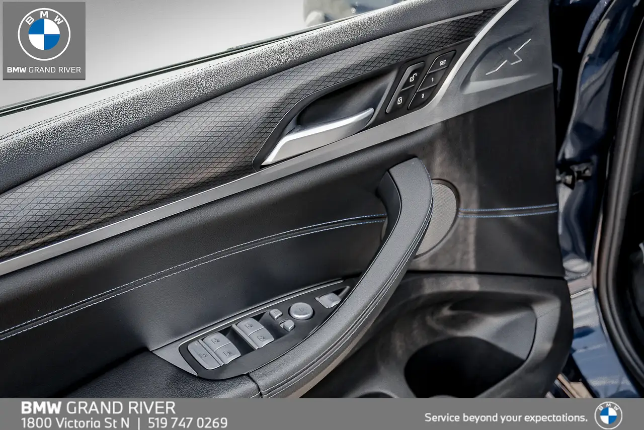 BMW X4 photo BMW X4