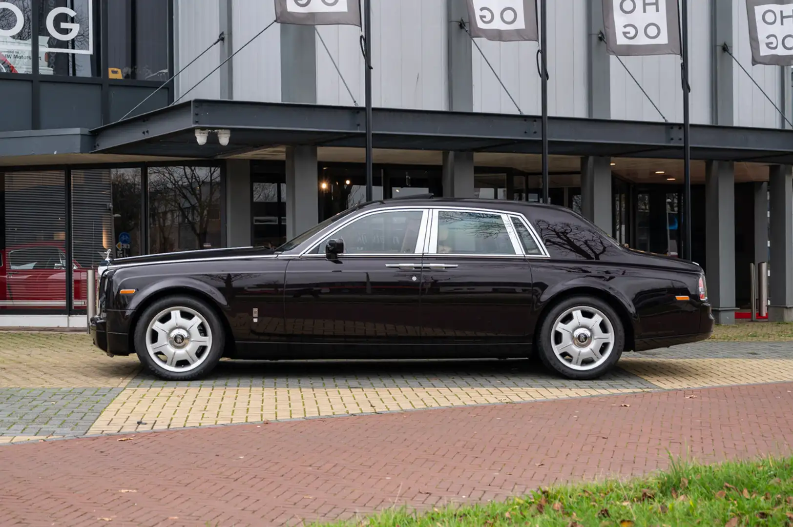Rolls-Royce Phantom VII 6.75 V12 Noir - 2