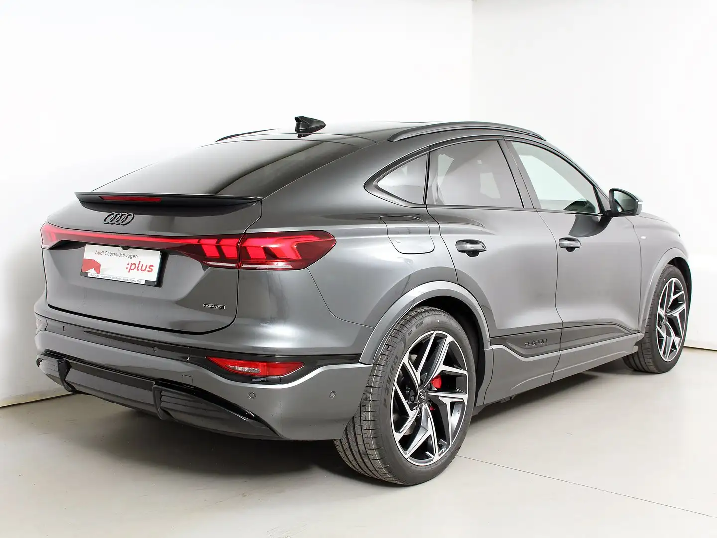 Audi Q6 e-tron quattro Gri - 2