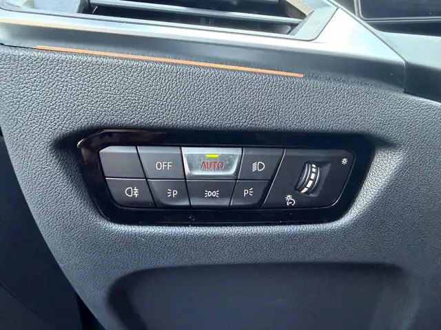 BMW 3 Series view 18