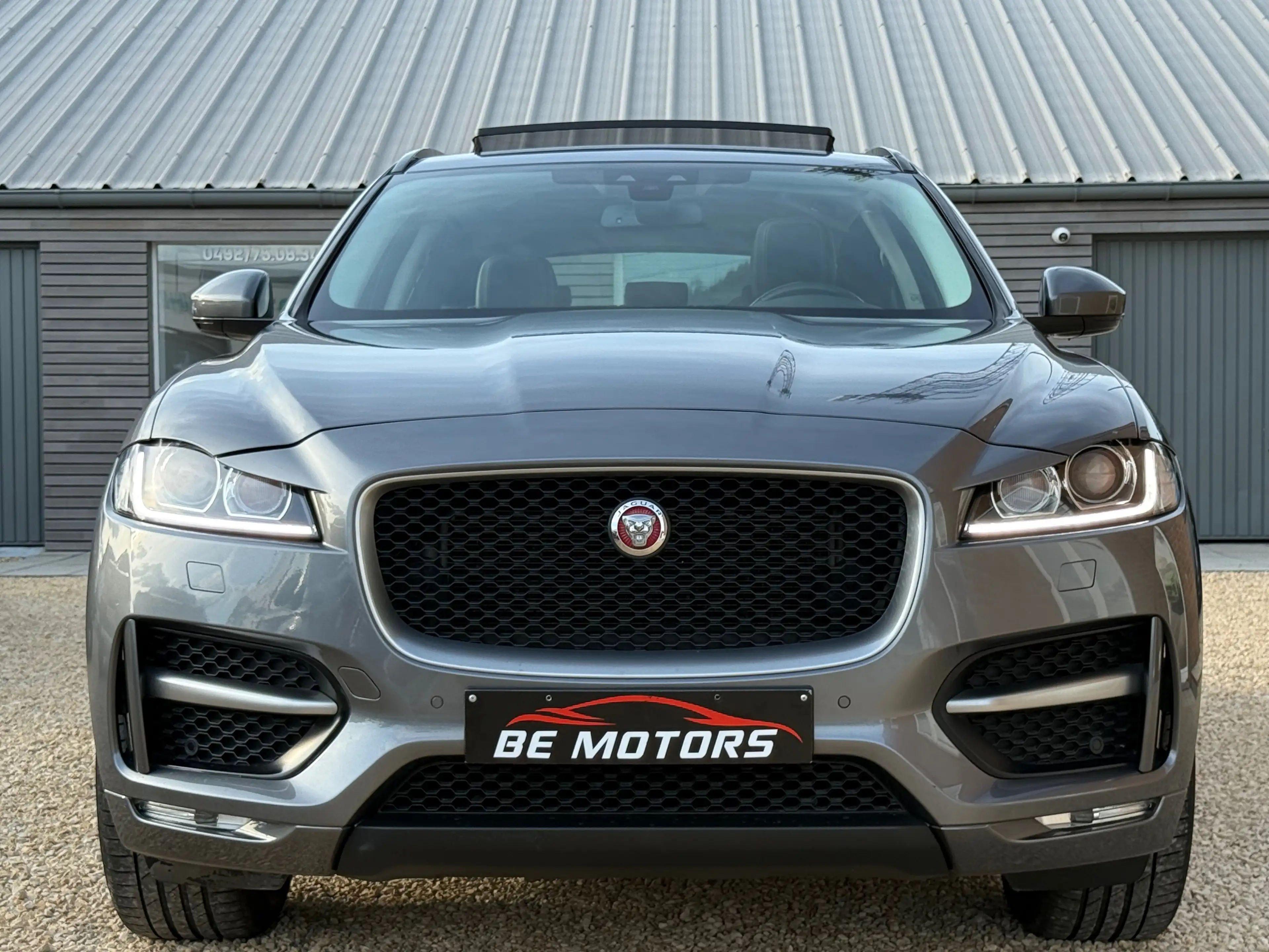 Jaguar F-Pace 2.0 D R-Sport TOIT PANO - VIRTUAL COCKPIT - CAMERA - FULL OPTIONS GARANTIE 12 MOIS — photo 3