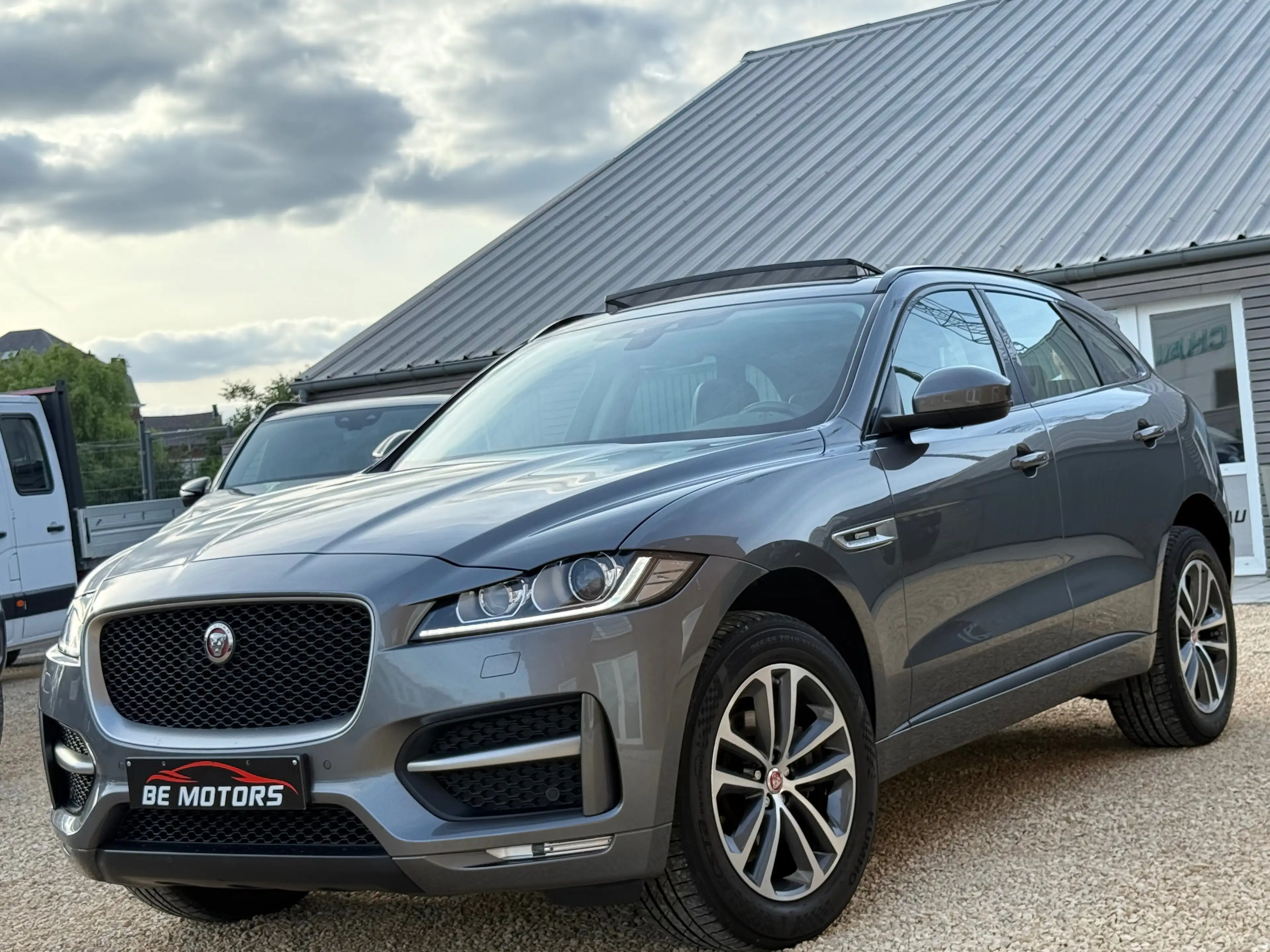 Jaguar F-Pace 2.0 D R-Sport TOIT PANO - VIRTUAL COCKPIT - CAMERA - FULL OPTIONS GARANTIE 12 MOIS