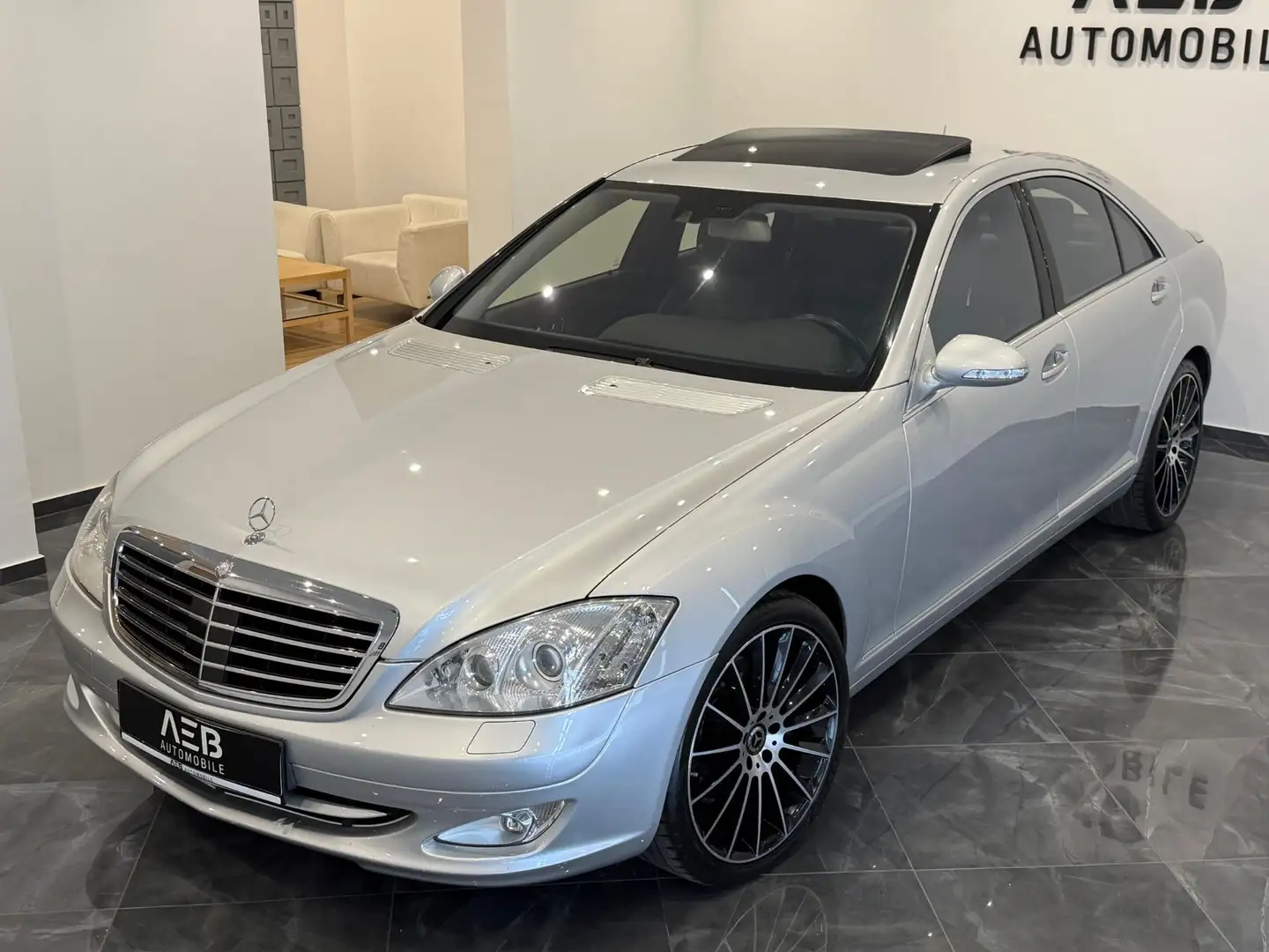 Mercedes-Benz S 500 4Matic**NIGHT VISION**DISTRONIC**KEYLESS GO**SOFT Silber - 2