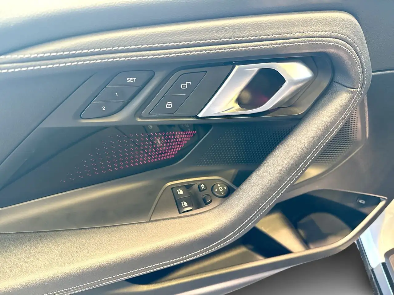 BMW 2 Series photo BMW 2 Series