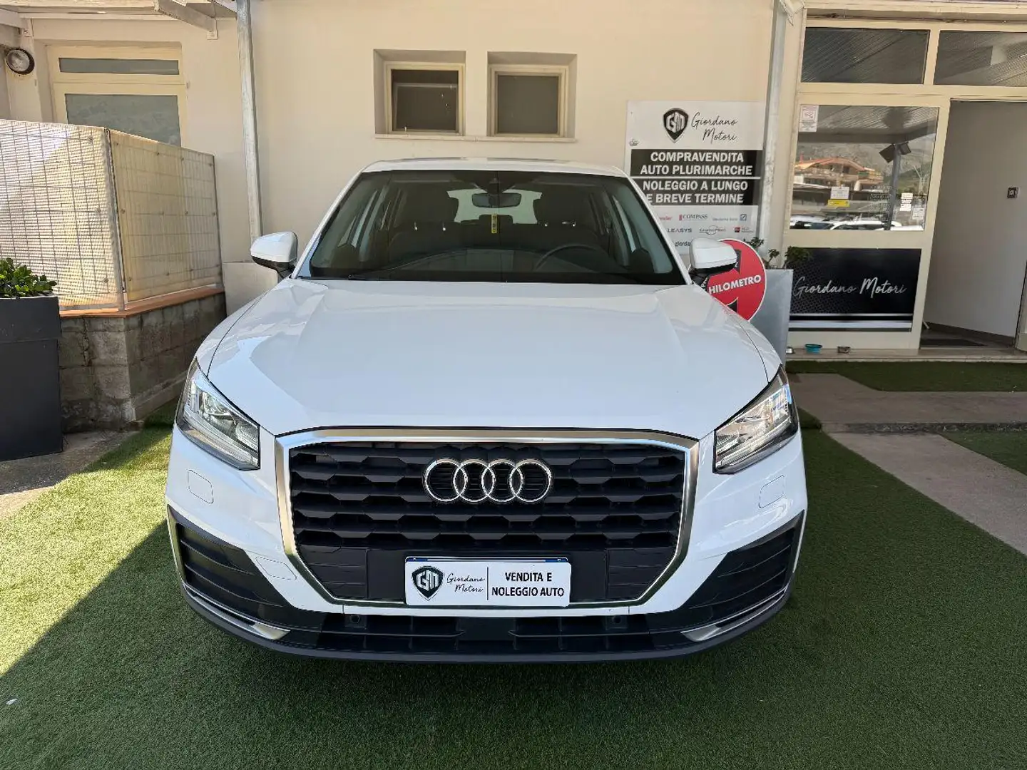 Audi Q2 30 1.6 tdi s-tronic Bianco - 2