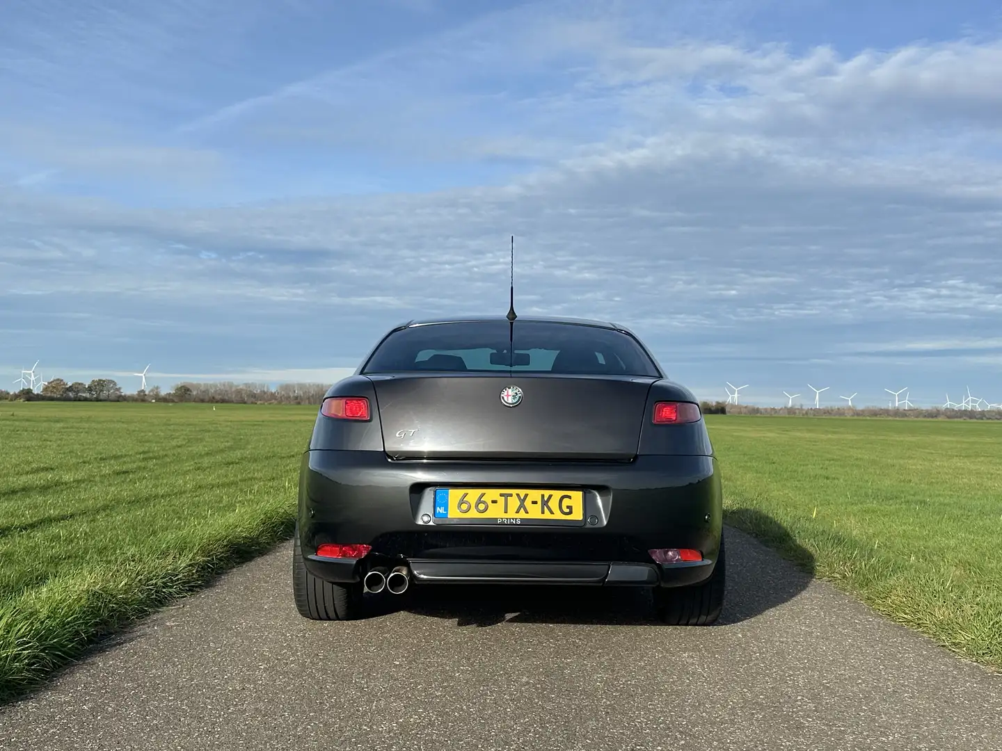 Alfa Romeo GT 3.2 V6 Distinctive Grijs - 2