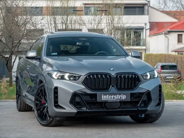 BMW X6 view 3