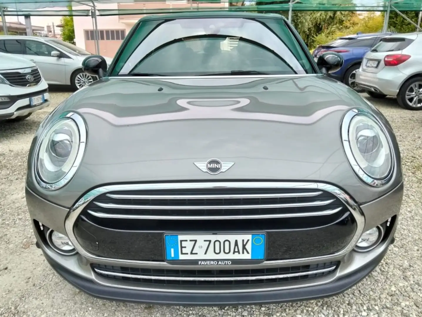 MINI Cooper D Clubman 2.0 Hype Automatica Gris - 2