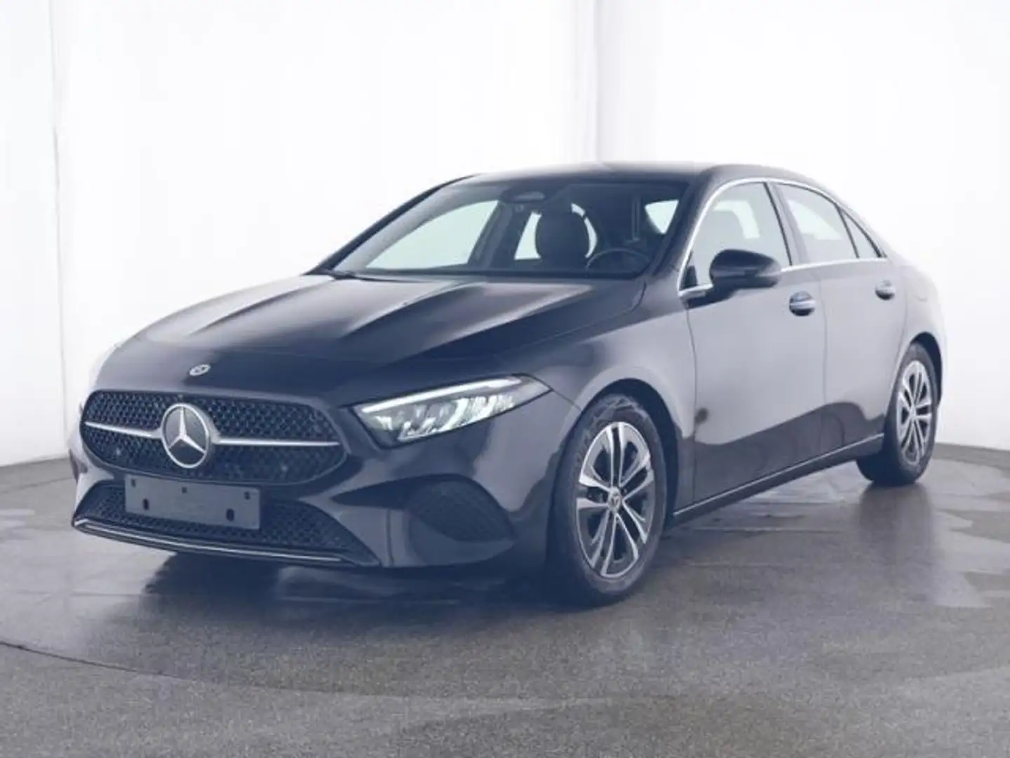 Mercedes-Benz A 180 Automatic 4p. SEDAN Sport MILD HYBRID Schwarz - 1