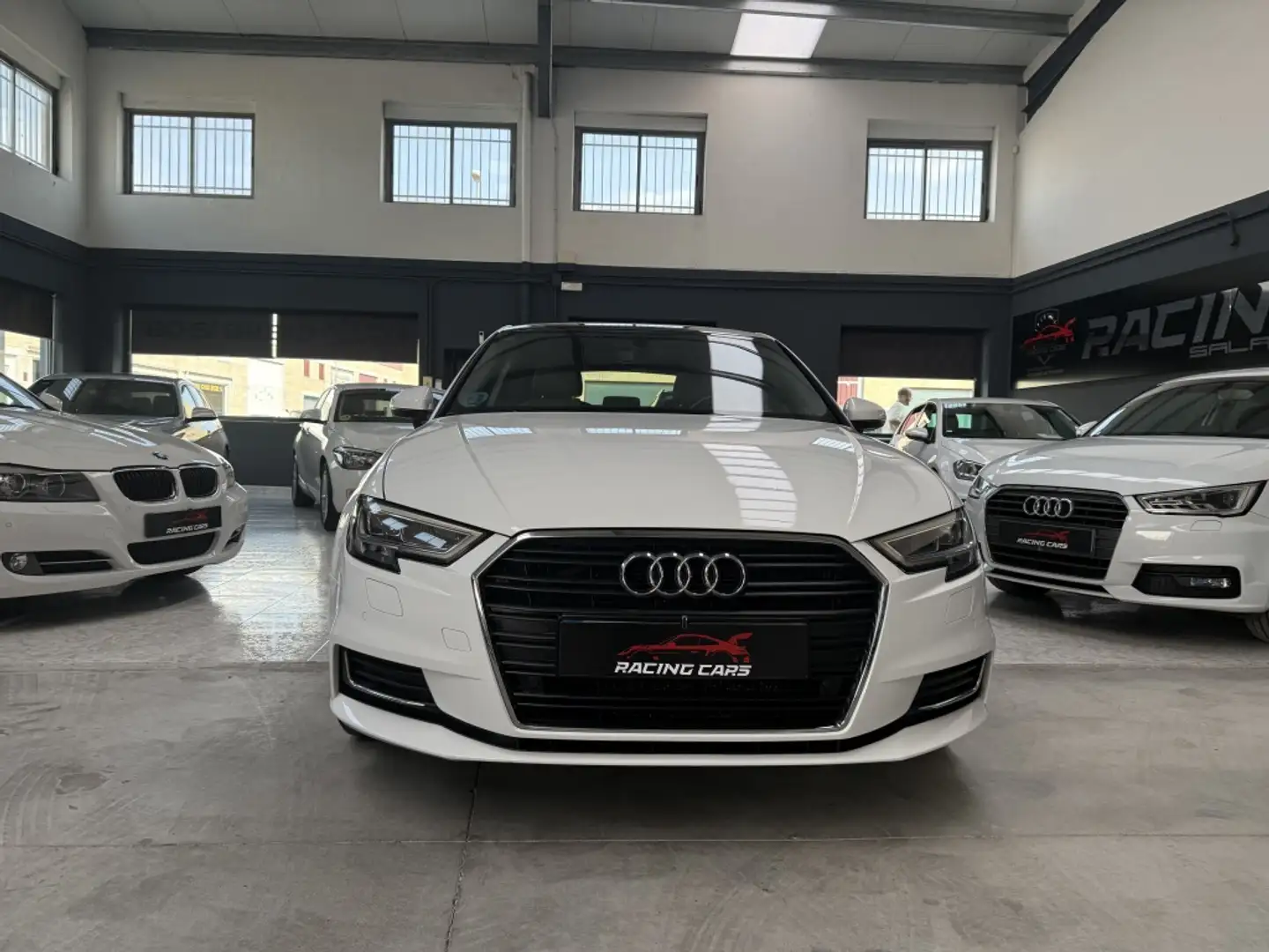 Audi A3 Berlina Manual de 5 Puertas Blanco - 1