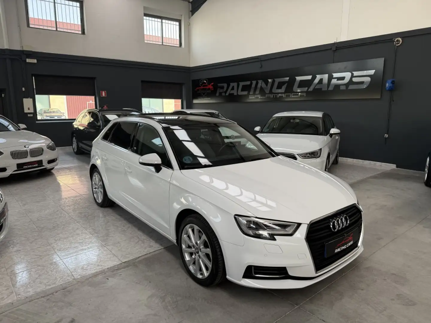 Audi A3 Berlina Manual de 5 Puertas Blanco - 2
