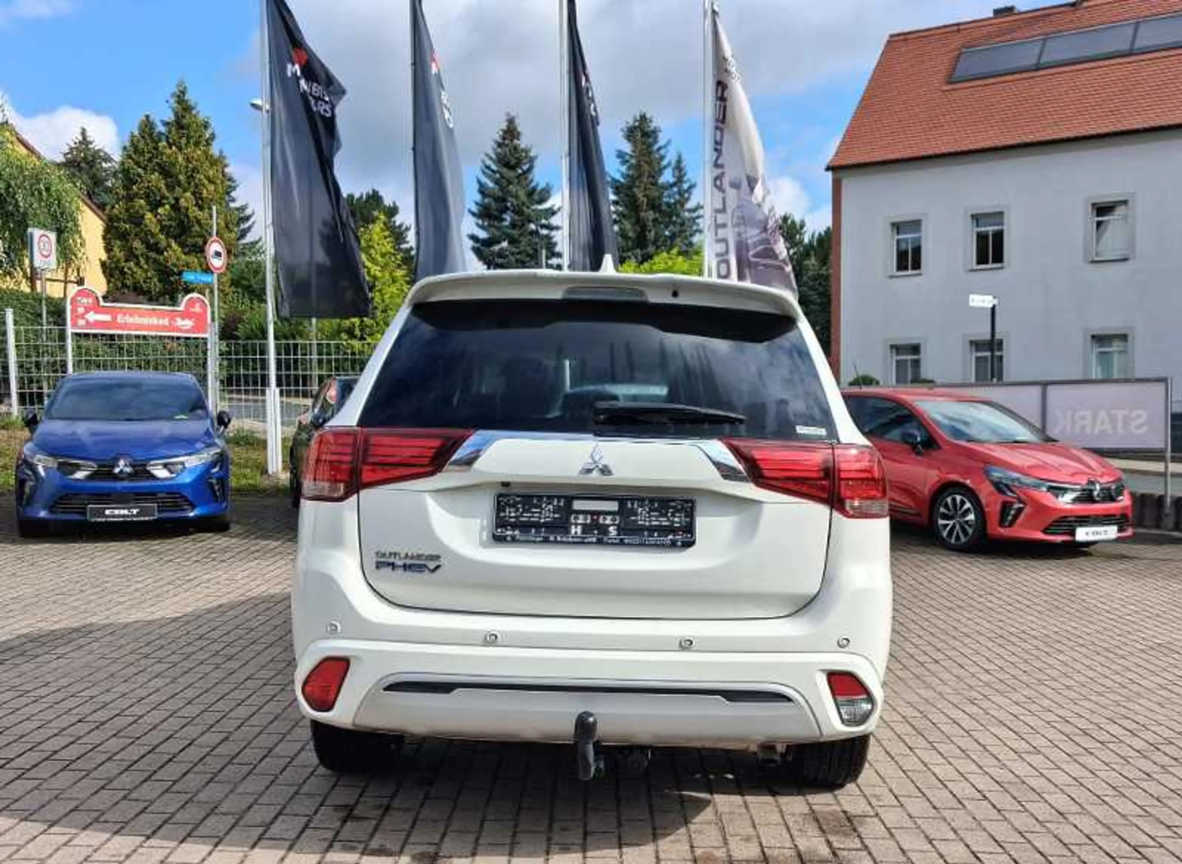 Mitsubishi Outlander PHEV PLUS FA-Paket 360°Kam,LED,Standheizg,AHK — photo 6