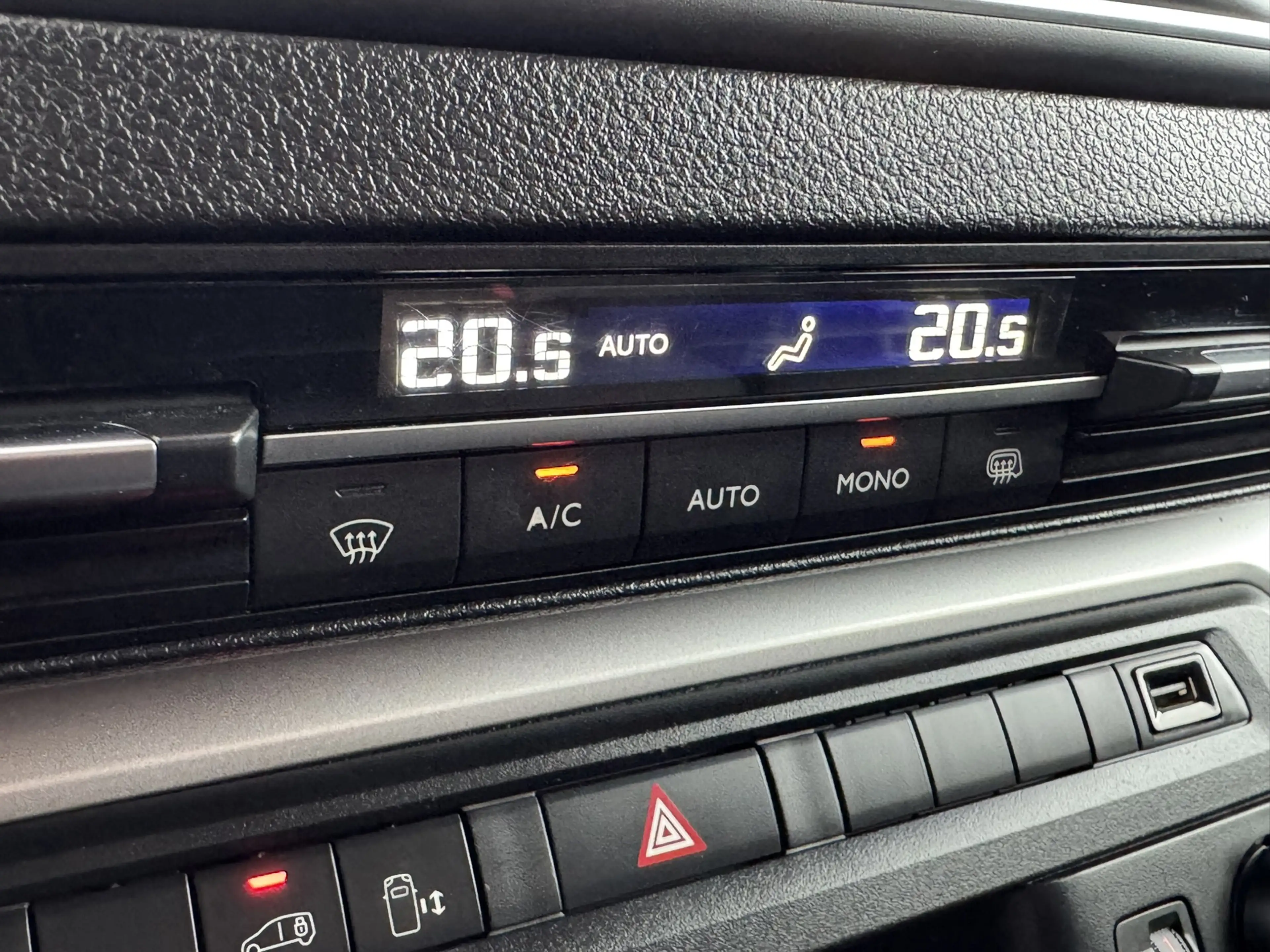 Peugeot Expert 2.0 BlueHDI 180 Long Sport MARGE Automaat Trekhaak — photo 7