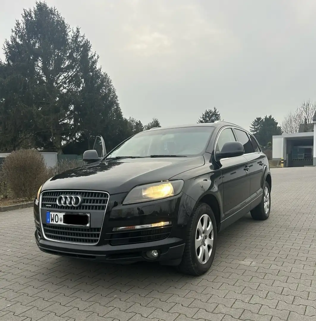 Audi Q7 3.0 TDI DPF quattro tiptronic Schwarz - 1