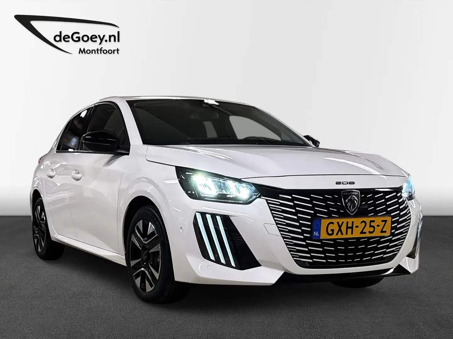 Peugeot 208 1.2 PureTech 100 Allure Wit - 1