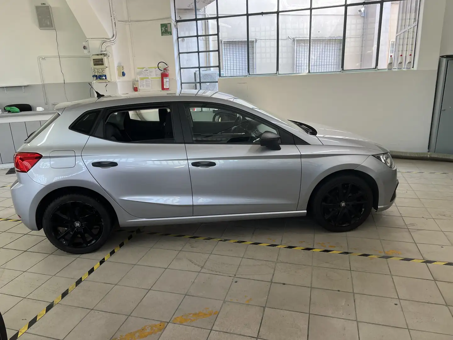 SEAT Ibiza 1.6 tdi Xcellence 80cv anche per neopatentati Argent - 2
