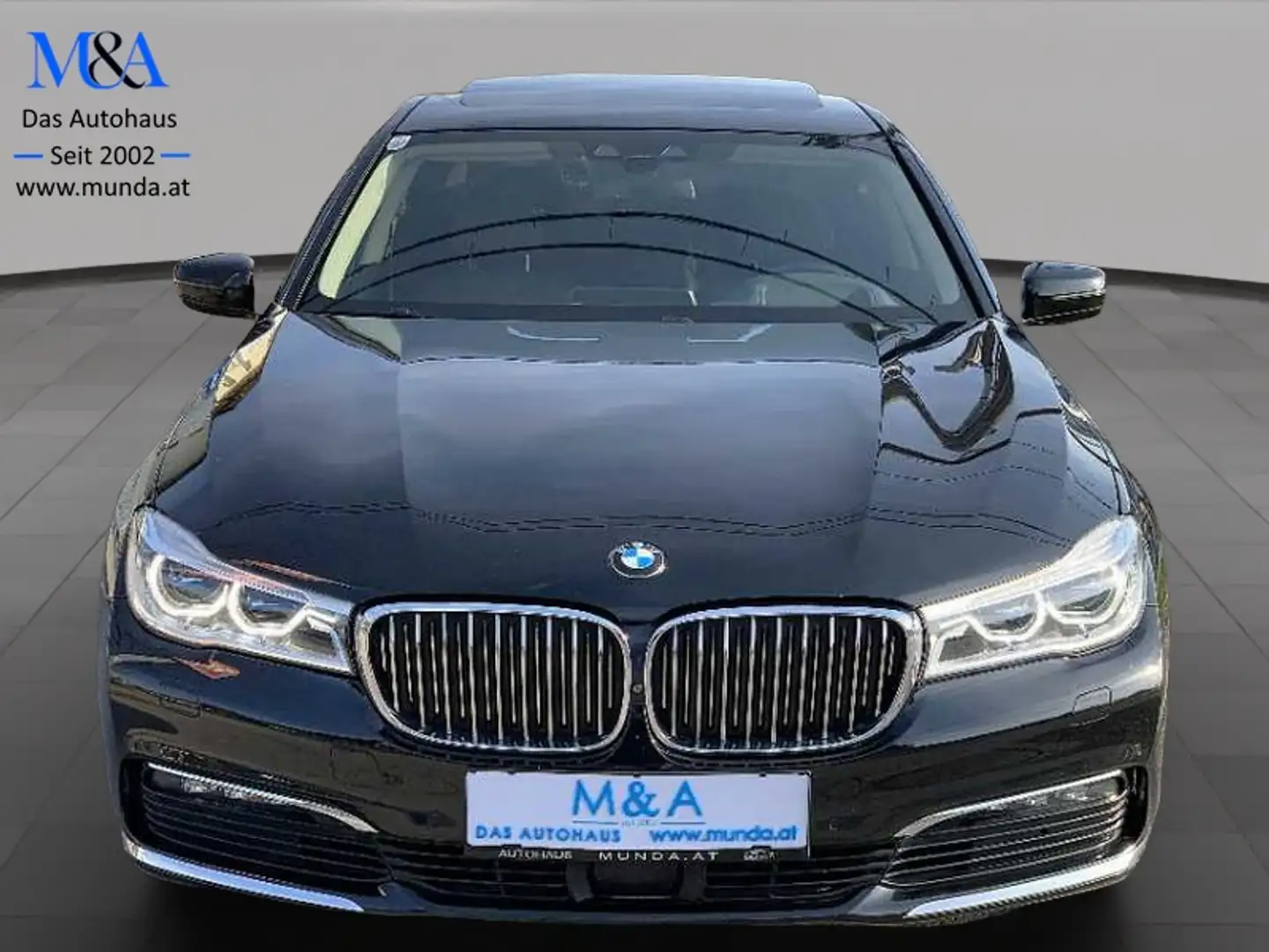 BMW 740 7er 740d xDrive Czarny - 2