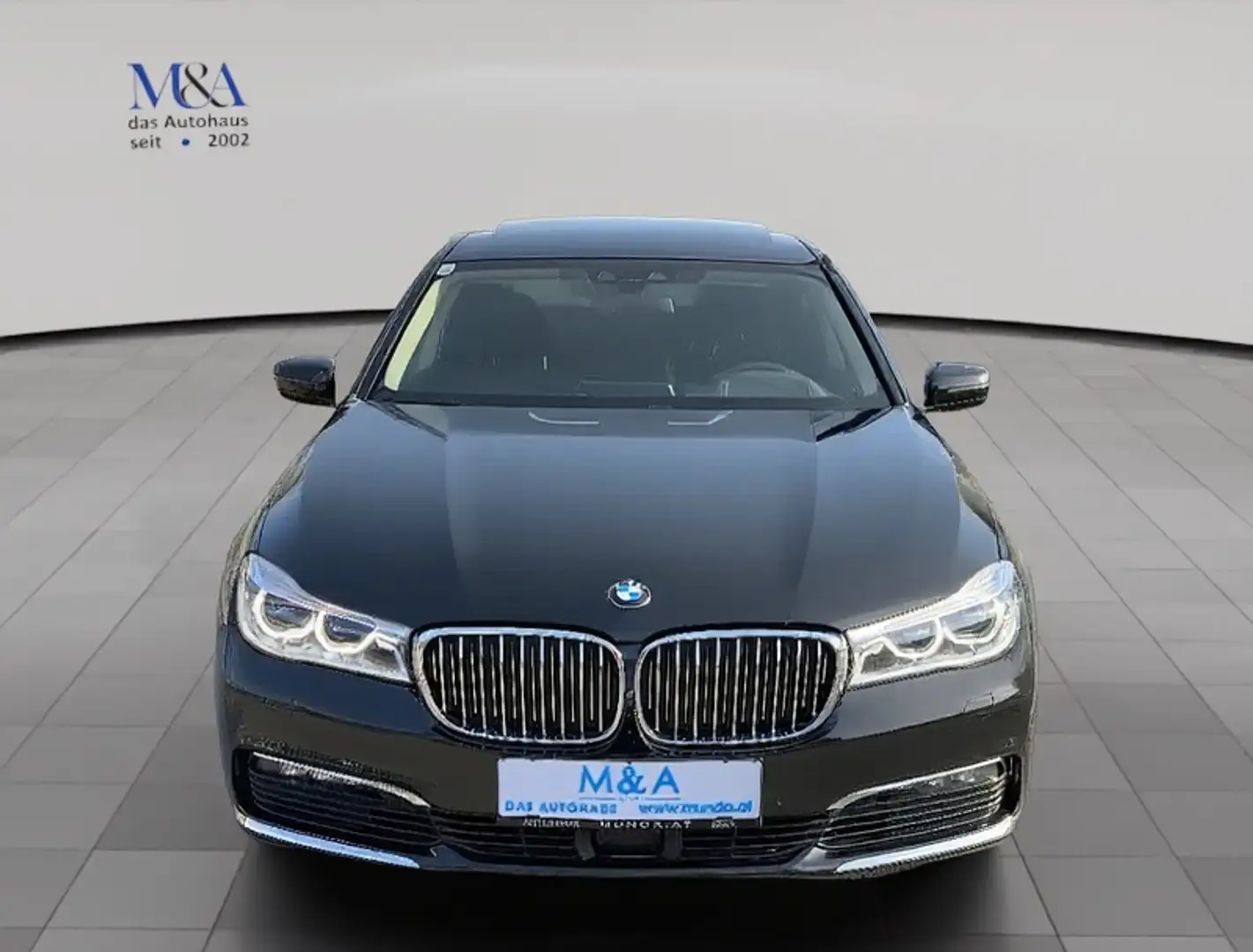 BMW 740 7er 740d xDrive Schwarz - 2