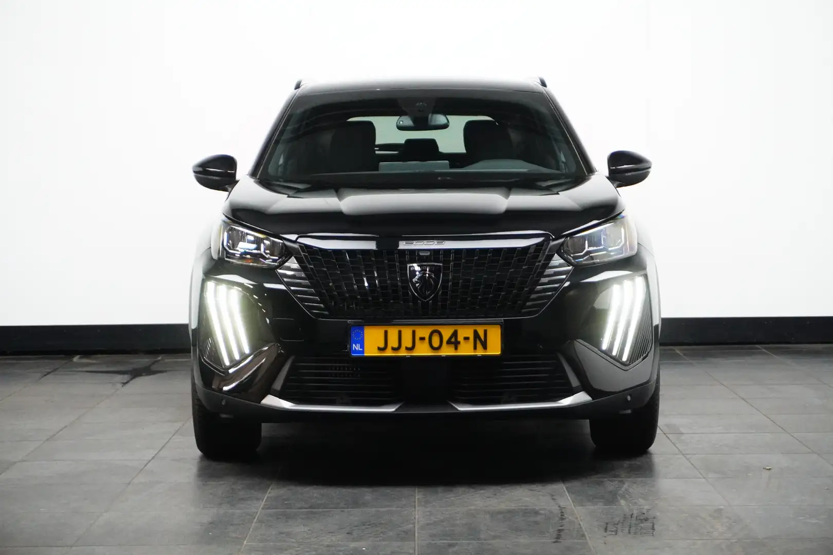 Peugeot 2008 1.2 Hybrid 136 Allure | Airco (automatisch) | Appl Noir - 2
