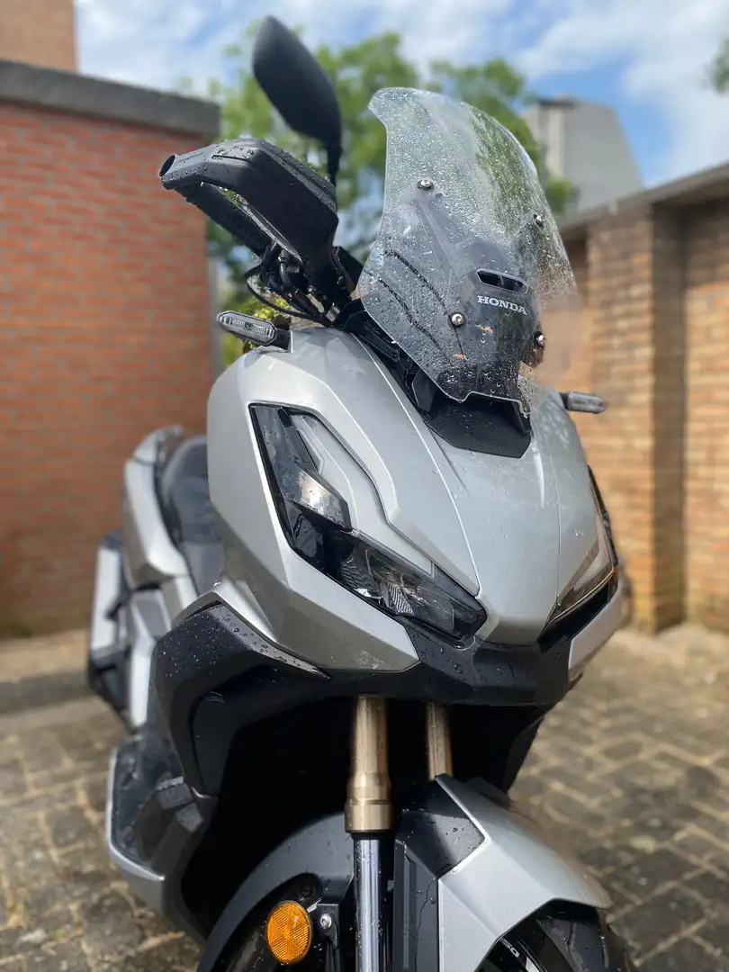 Honda ADV 350 - 2