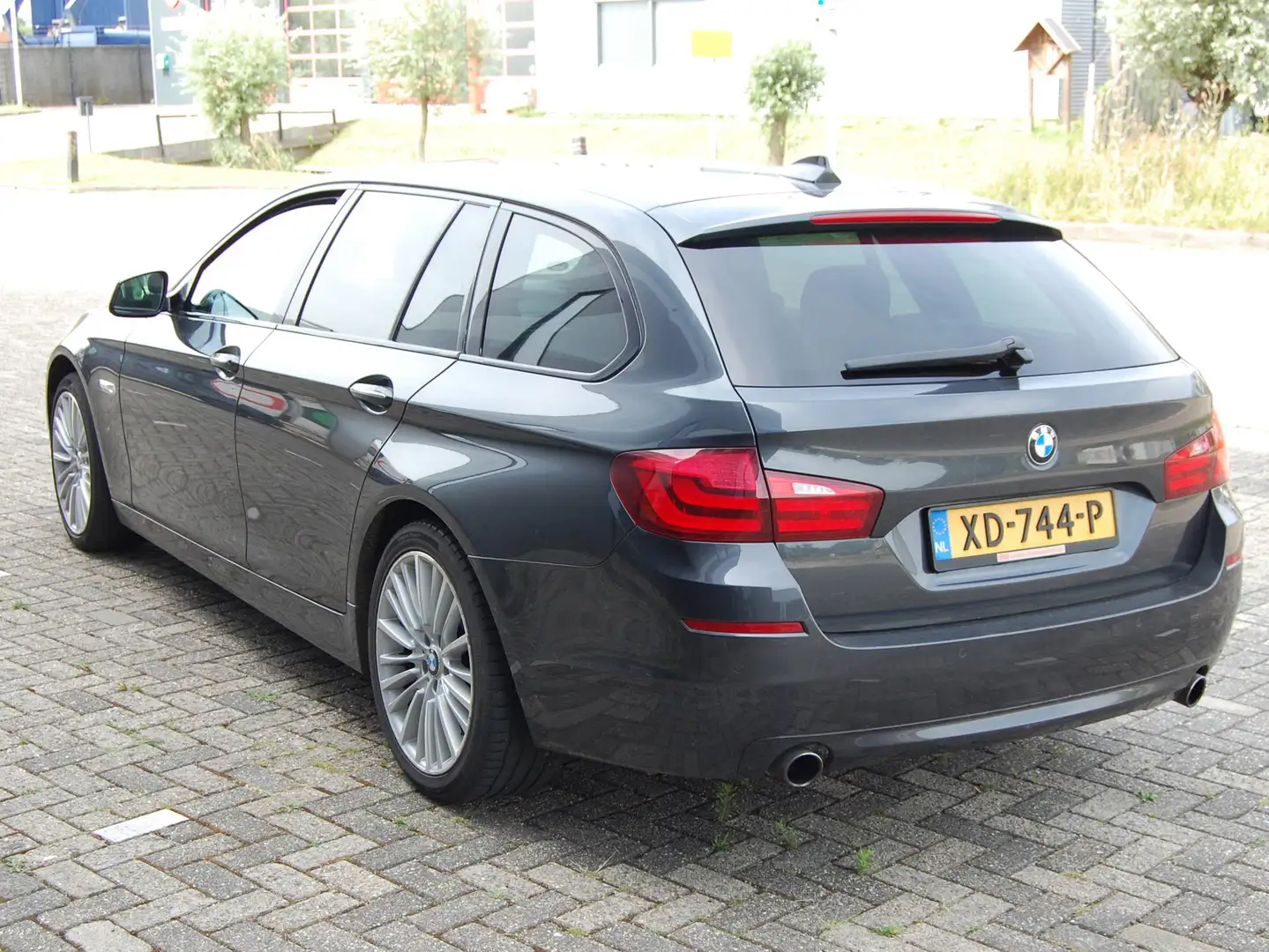 BMW 535 535 High Executive Zwart - 2