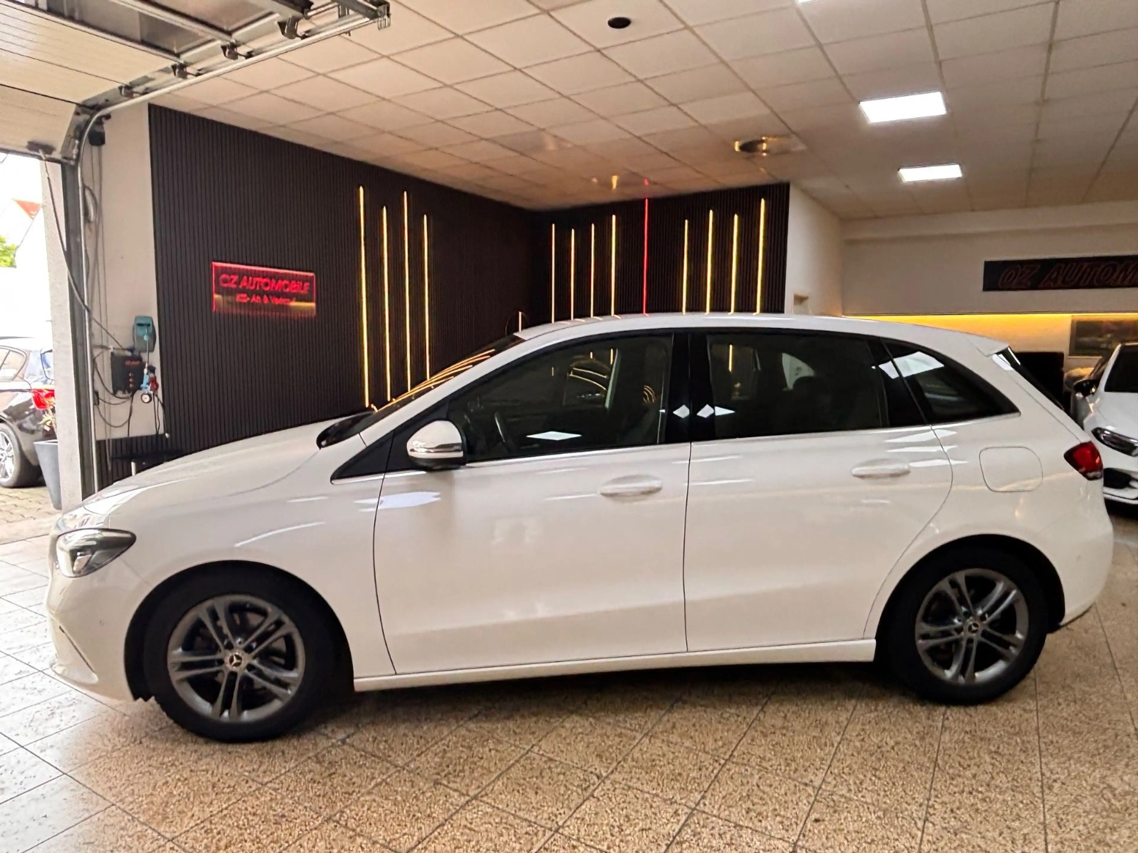 Mercedes-Benz B 180 Aut.