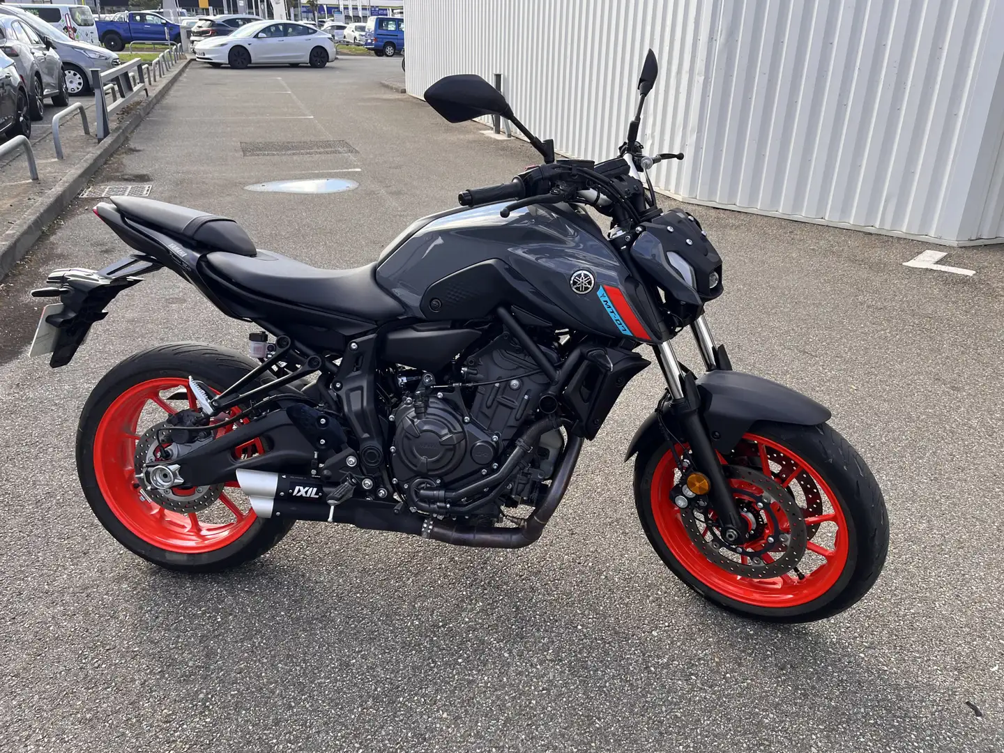 Yamaha MT-07 Grau - 1
