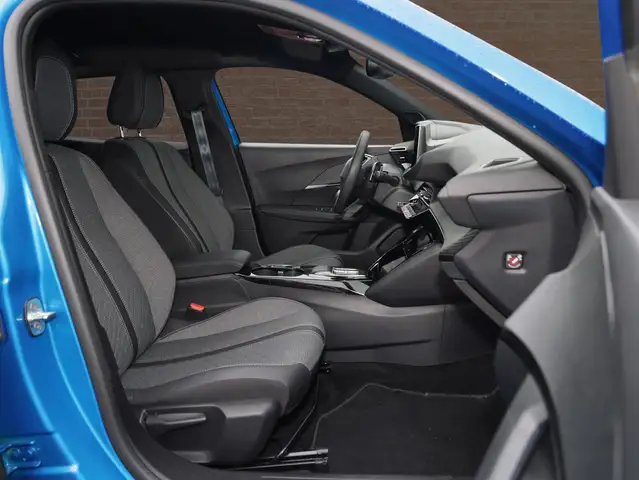 Peugeot 2008 view 8